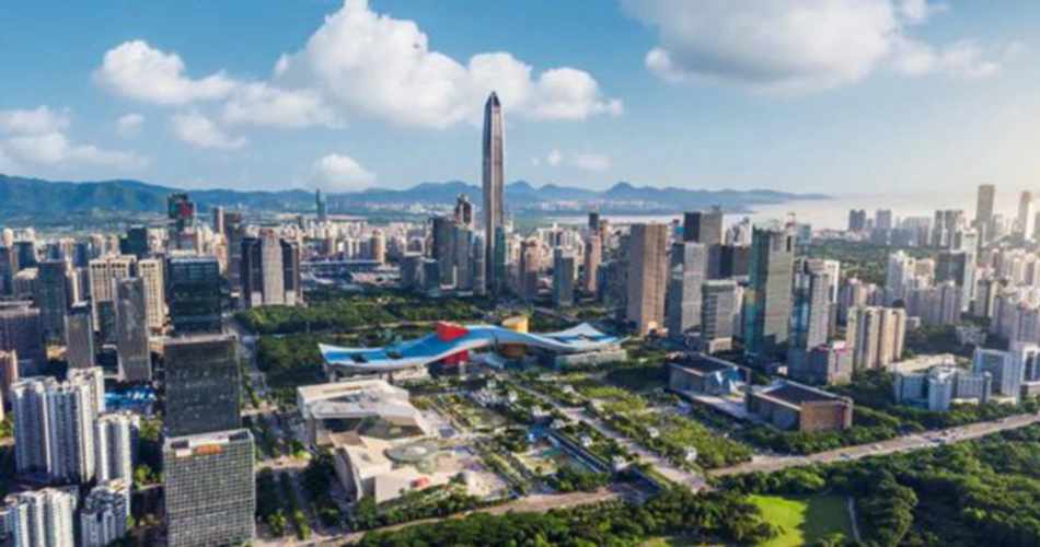 40多年来,深圳、珠海、汕头、厦门、海南5个经济特区,像5颗闪亮的明珠镶嵌在祖国大地上。各经济特区解放思想、改革创新,勇担使命、砥砺奋进,孕育了“敢闯敢试、敢为人先、埋头苦干”的特区精神。