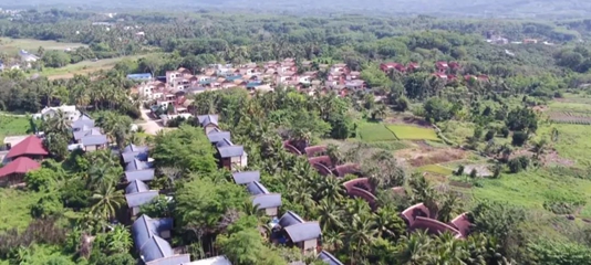 脱贫攻坚伟大斗争,锻造形成了“上下同心、尽锐出战、精准务实、开拓创新、攻坚克难、不负人民”的脱贫攻坚精神。